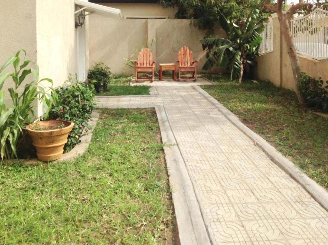 Summer Grove Villa Kololi Kültér fotó